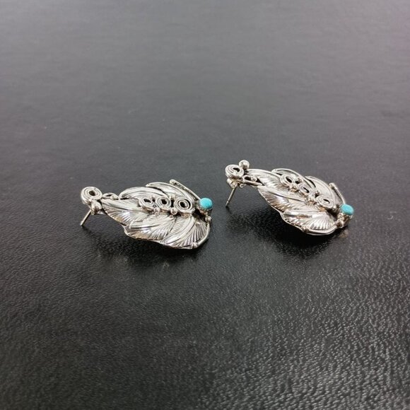 Native America Navajo Sterling Silver Turquoise Leaf Post Earring's By D. Morgan - Picture 4 of 7